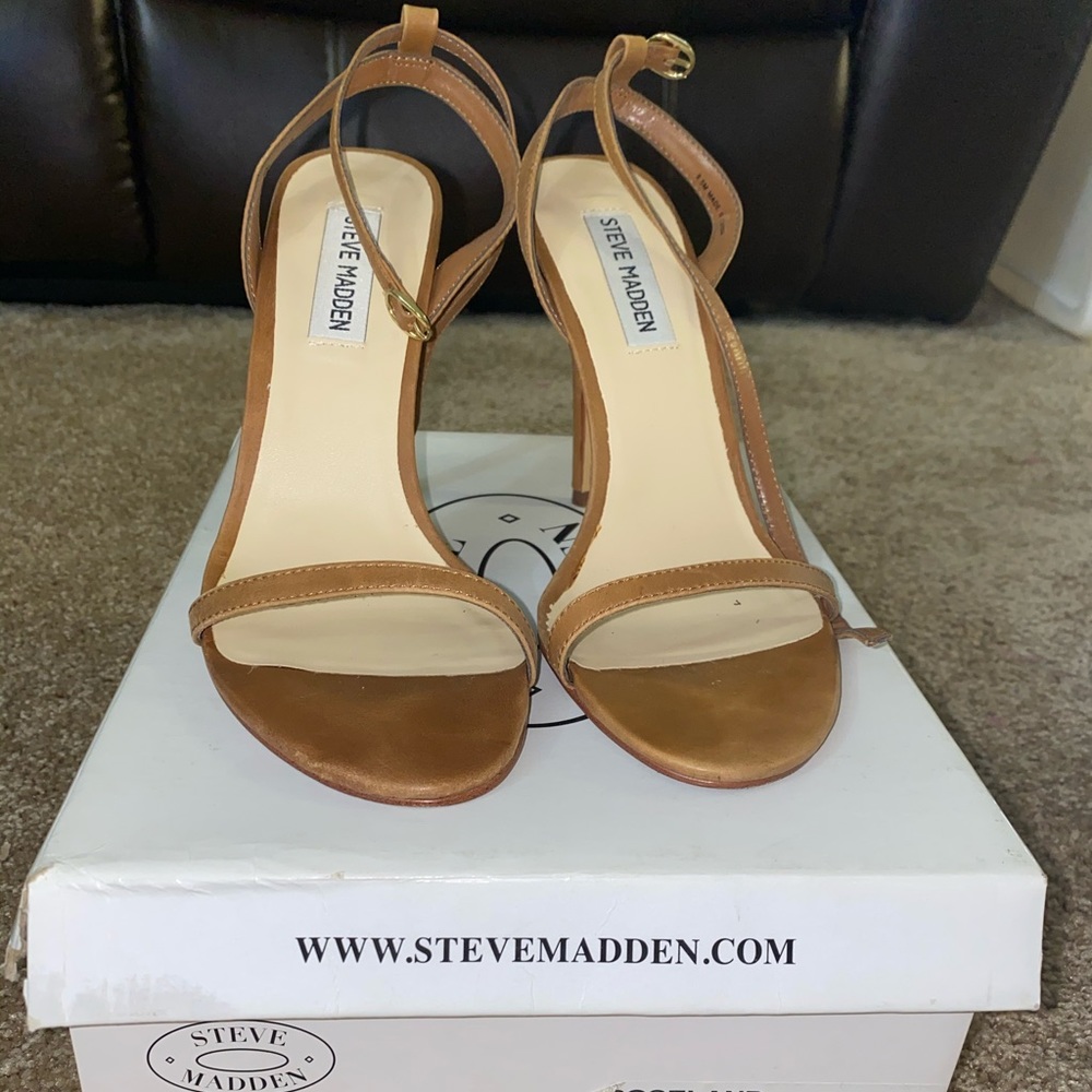 Brown leather heeled sandals